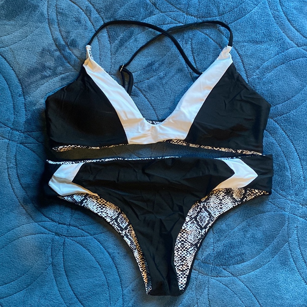 Reversible bikini - Picture 2 of 2